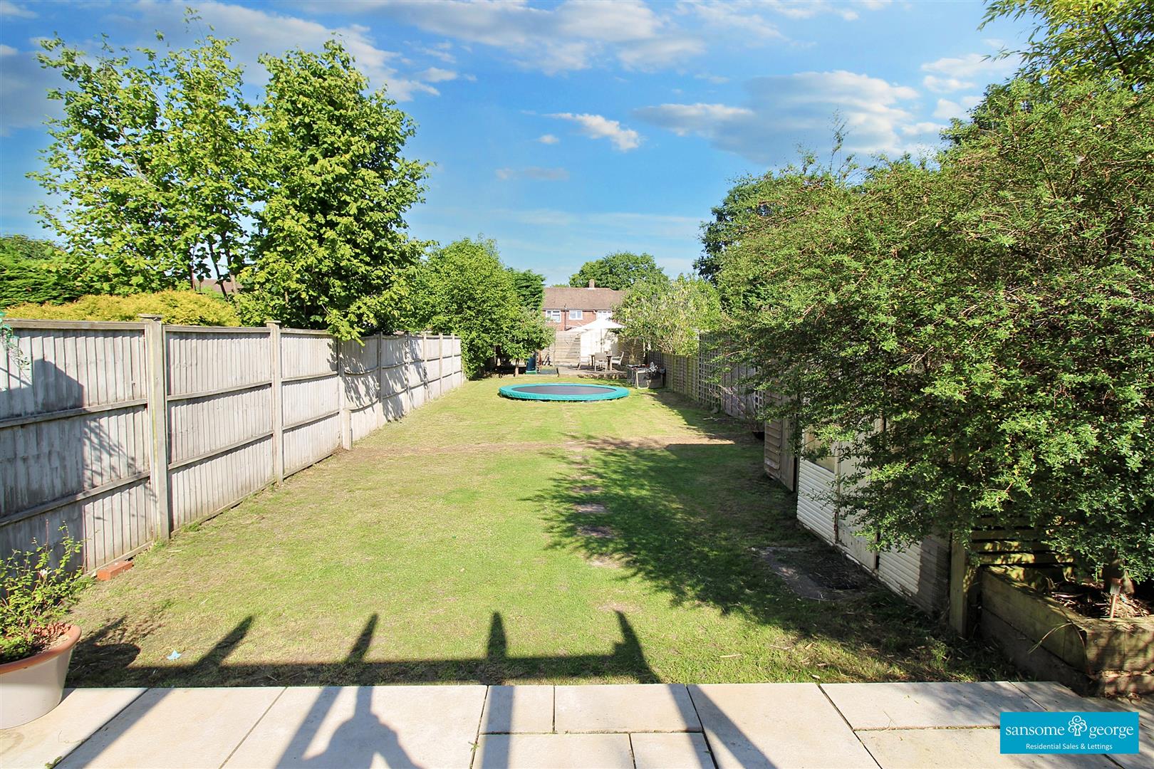 3 bed property in Park Lane, Tilehurst
